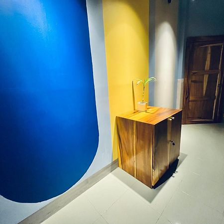 Por Chey Guesthouse Батамбанг Екстериор снимка