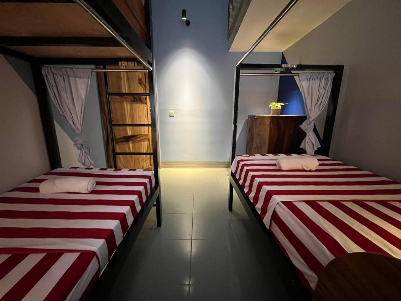 Por Chey Guesthouse Батамбанг Екстериор снимка