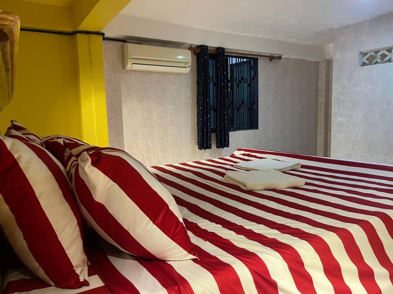 Por Chey Guesthouse Батамбанг Екстериор снимка