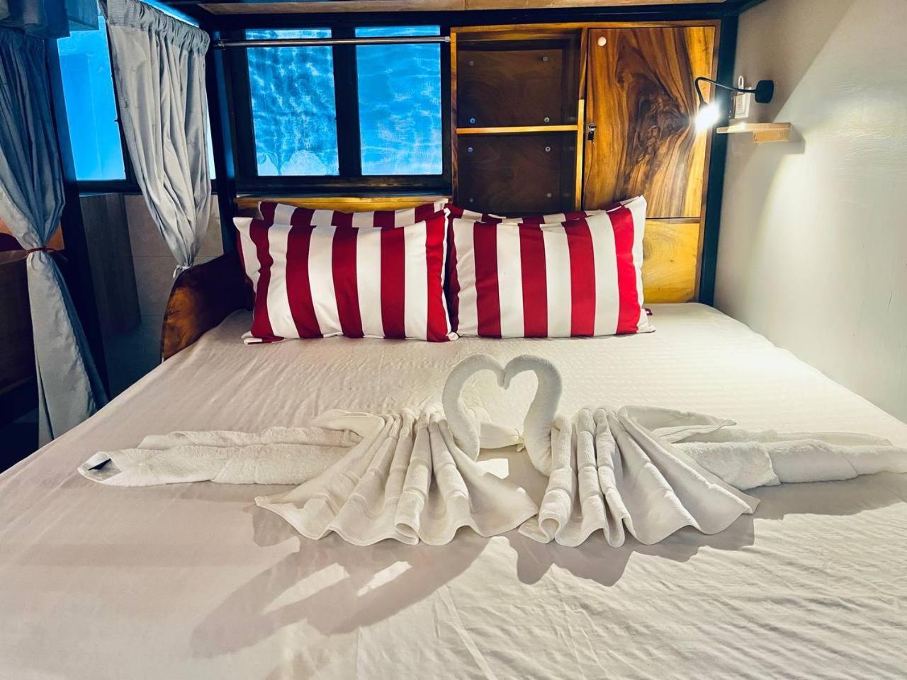 Por Chey Guesthouse Батамбанг Екстериор снимка