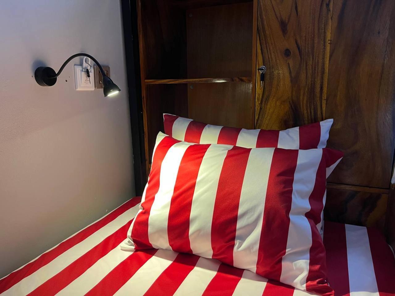 Por Chey Guesthouse Батамбанг Екстериор снимка
