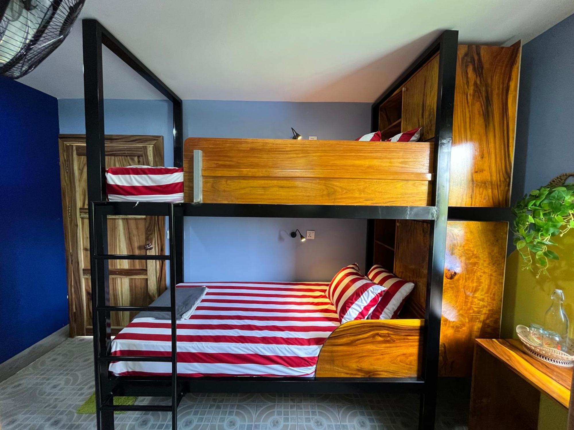 Por Chey Guesthouse Батамбанг Екстериор снимка