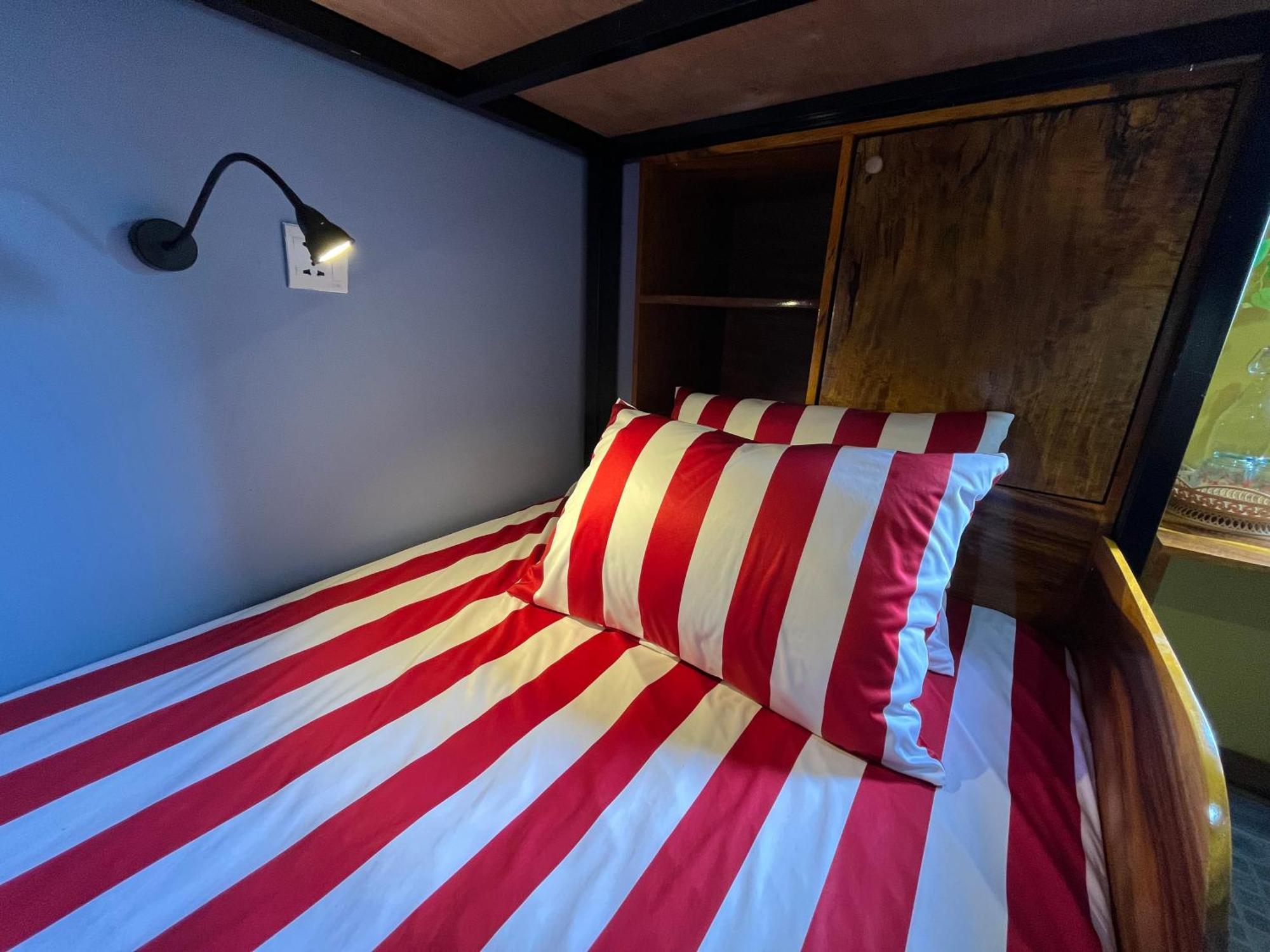 Por Chey Guesthouse Батамбанг Екстериор снимка